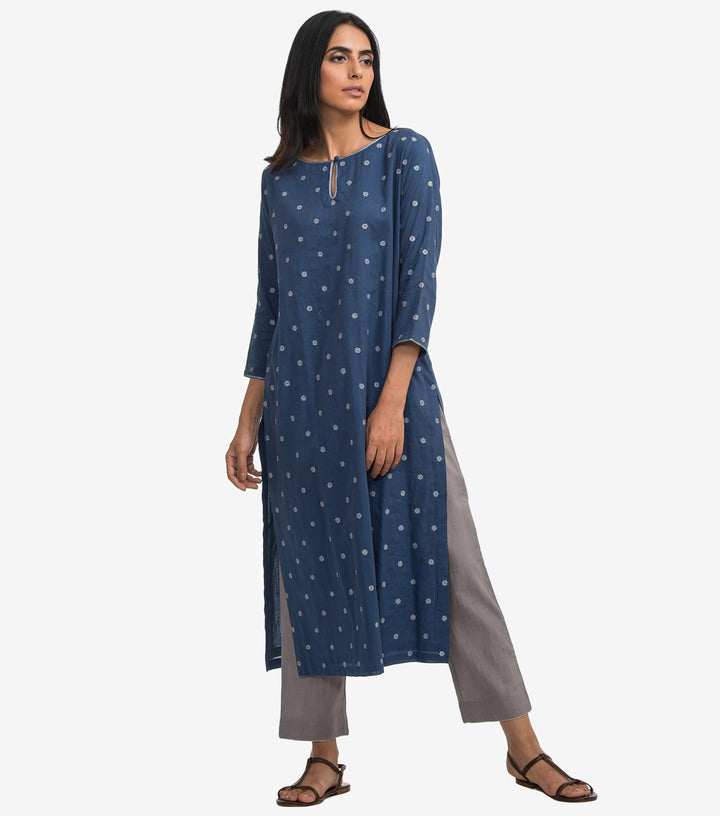 Blue embroidered cambric kurta