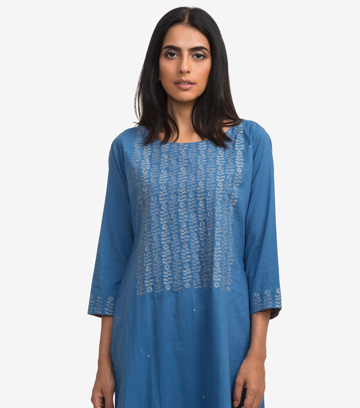Blue zari embroidered cambric kurta