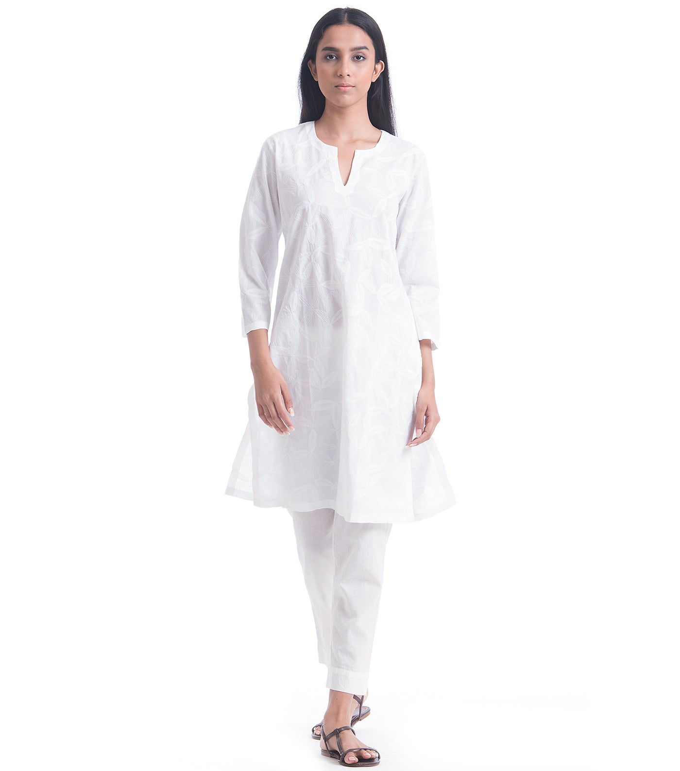 White Cotton Embroidered Kurta