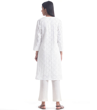 White Cotton Embroidered Kurta