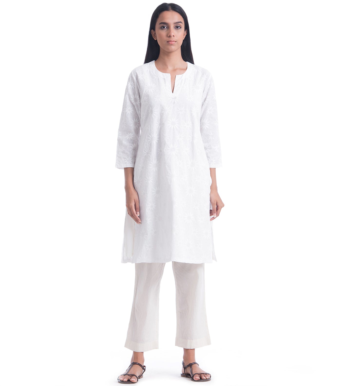 White Cotton Embroidered Kurta