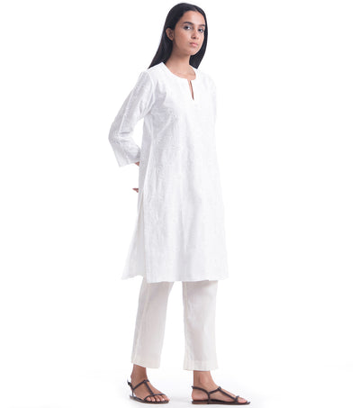 White Cotton Embroidered Kurta