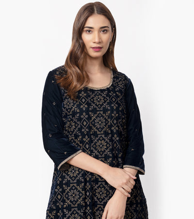 Navy Velvet embroidered Kurta Set