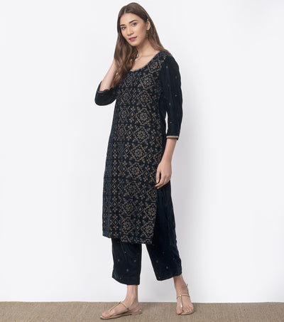 Navy Velvet embroidered Kurta Set