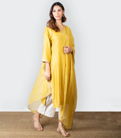 Yellow Embroidered Chanderi Dupatta