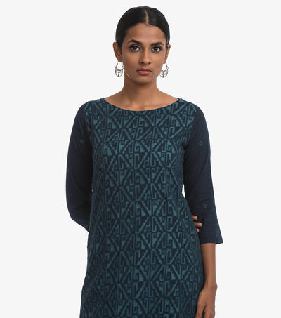 Blue embroidered cambric kurta